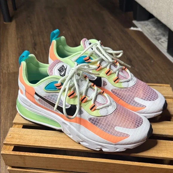Nike Air Max 270 React W - Light Arctic Pink/Orange Pulse/White/Black Size W 7.5 - Picture 2 of 6